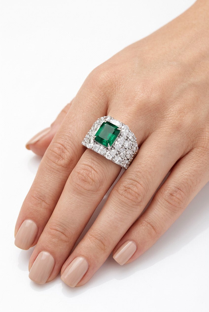 Emerald Halo Ring by Natkina