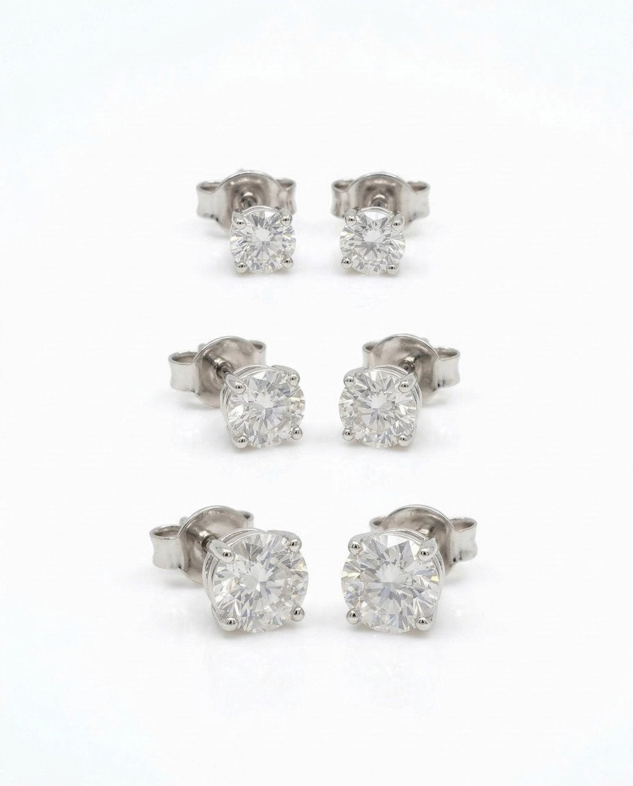 Real Dimond Small Classic Round Studs by Natkina
