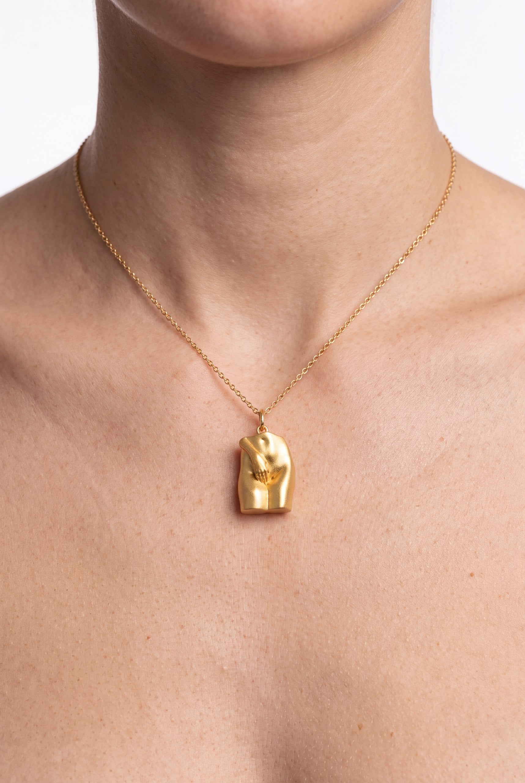 The Intimacy Silver Necklace Body Shape Collection