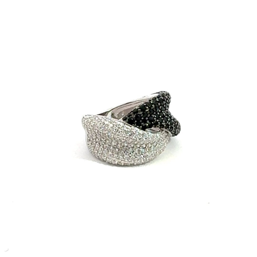 Black and White Silver Wave Ring by Natkina