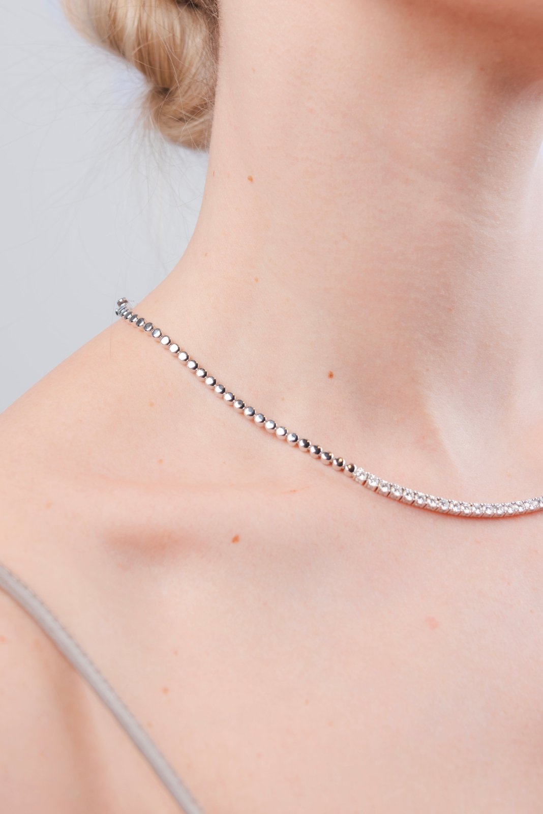 Capsule Soft Diamond 18K Gold Necklace by Natkina