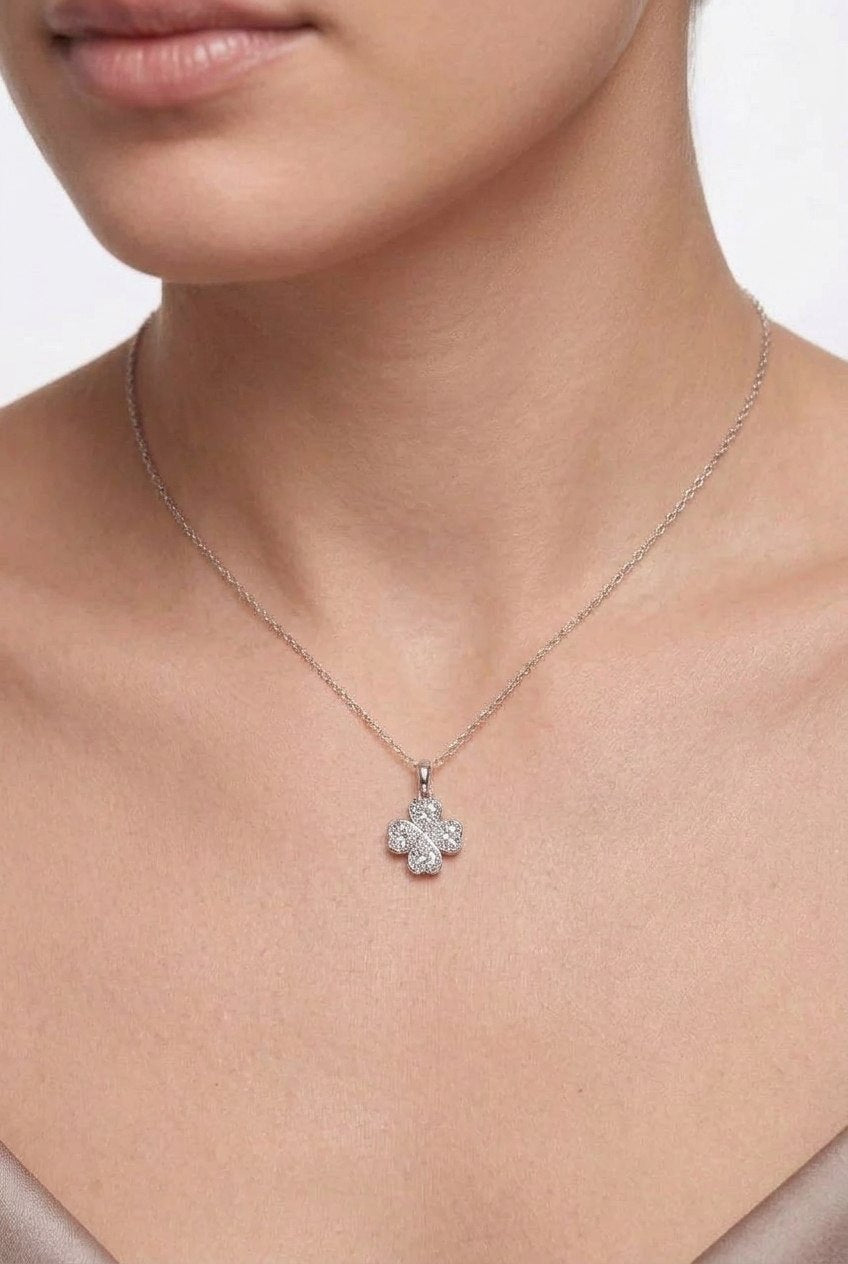 Clover Necklace by Natkina