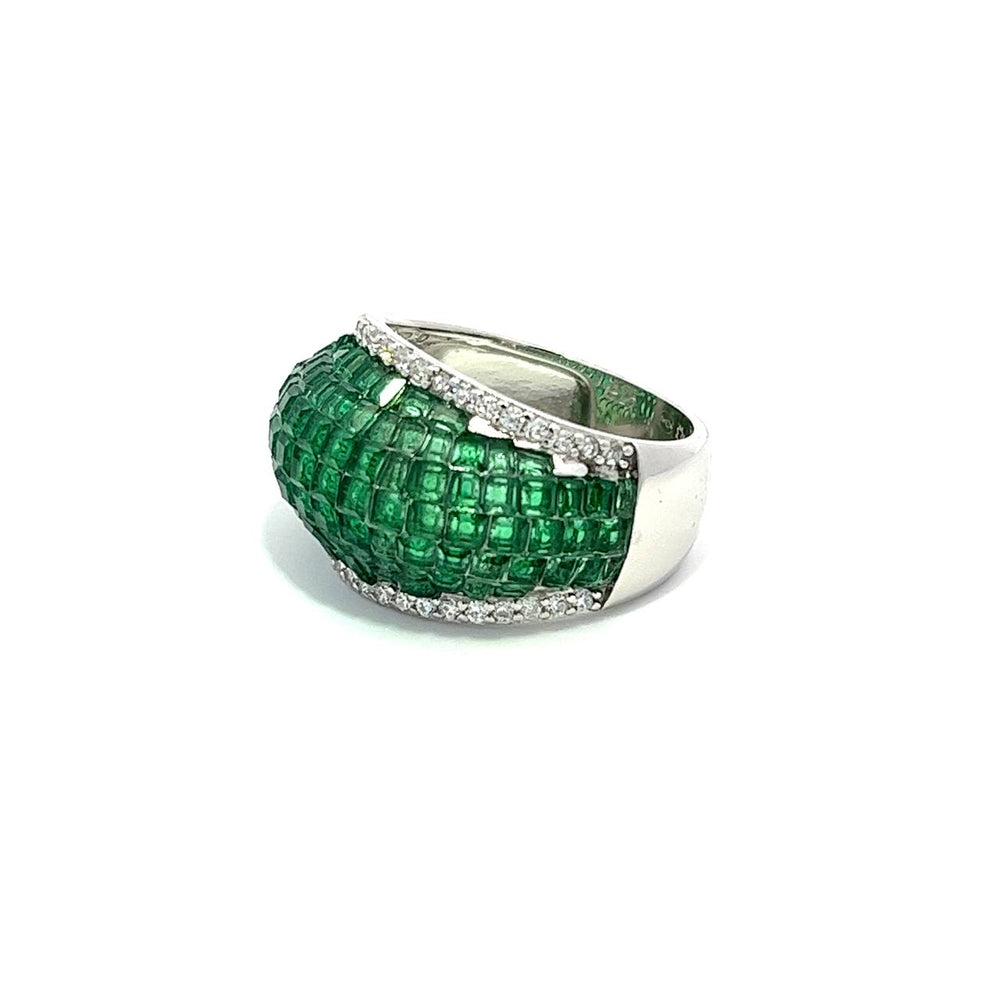 An image depicting Te Amo by Fall In Love Silver Ring - White Silver / Green / 58
