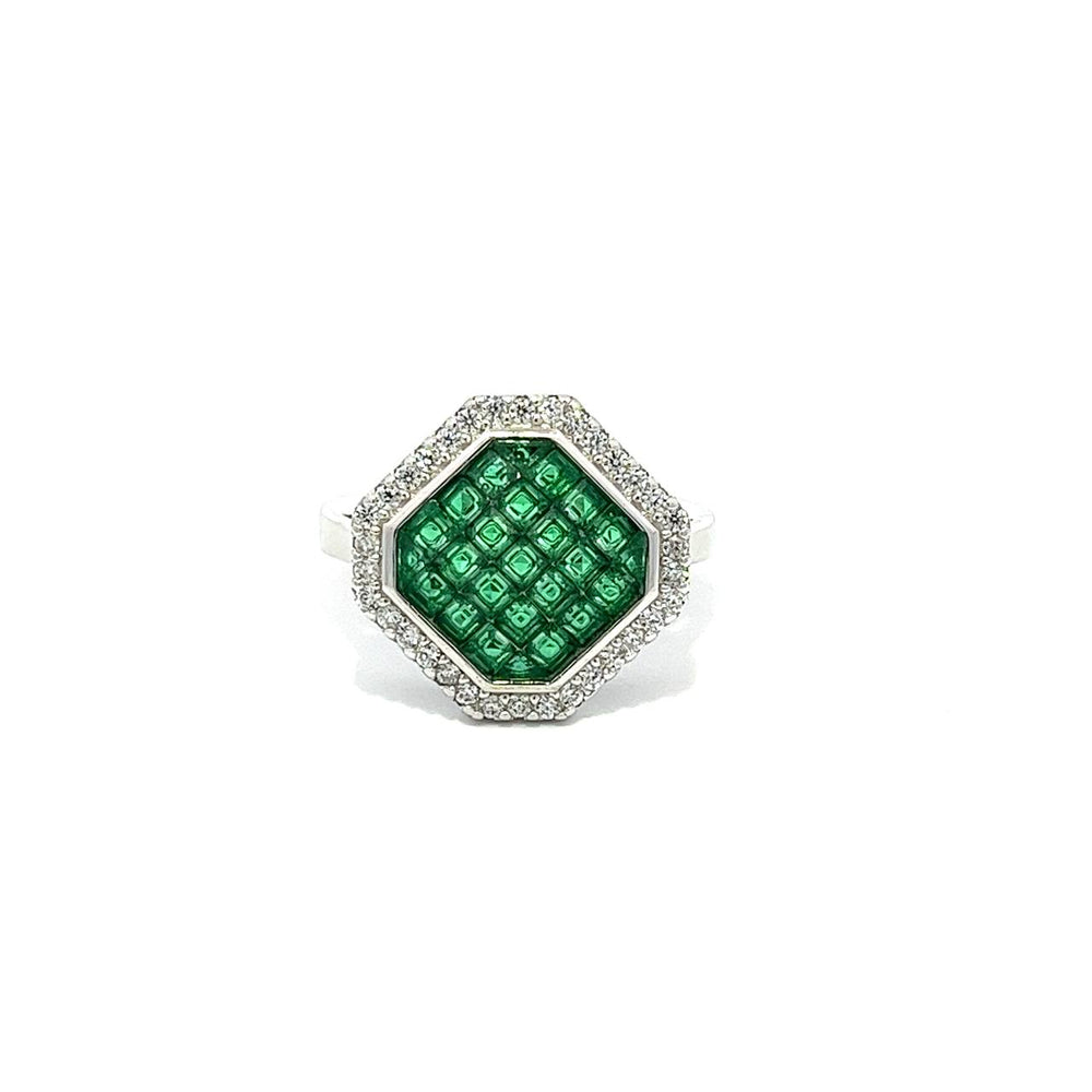 An image depicting Tender Kiss by Fall In Love Ring - White Silver / Green / 50